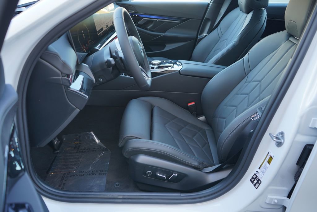 New 2026 BMW 540i xDrive w/ M Sport Package image 11