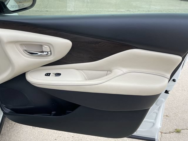 Used 2020 Nissan Murano Platinum FWD image 16