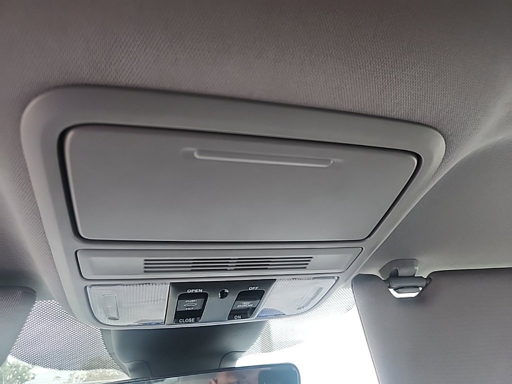 Used 2023 Honda Odyssey EX-L image 25