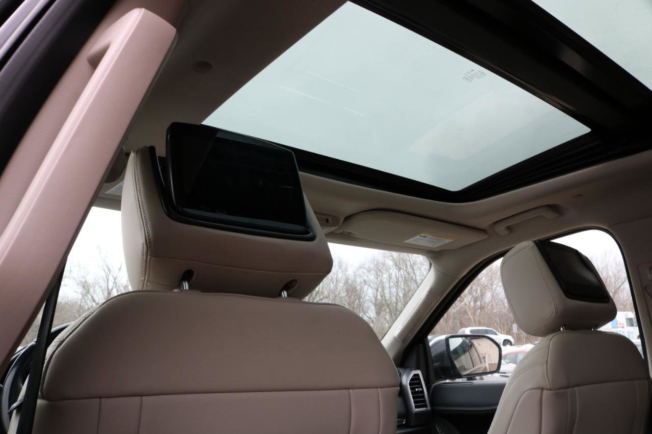 Used 2018 Ford Expedition Max Platinum image 45