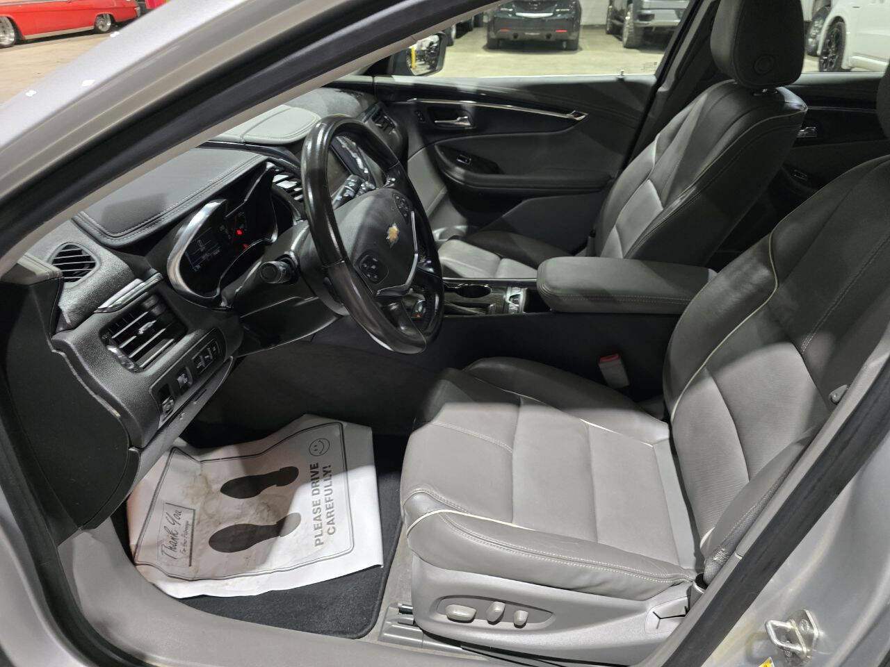 Used 2015 Chevrolet Impala LTZ image 25