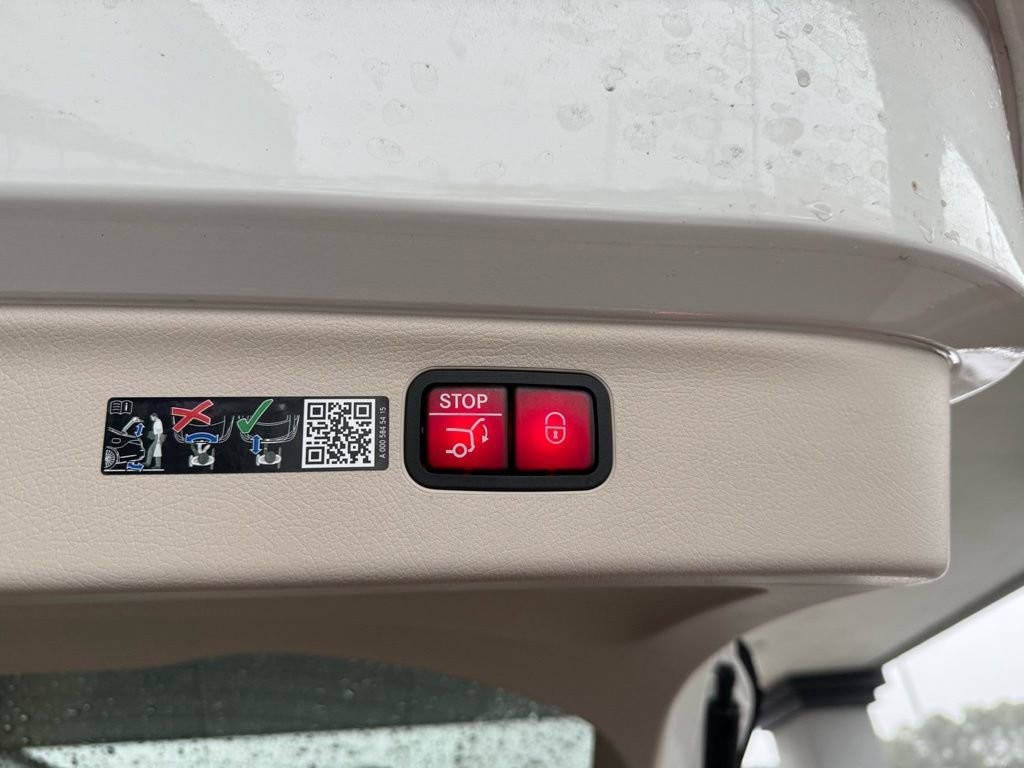 Used 2023 Mercedes-Benz EQS 450+ SUV image 10