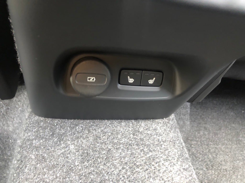New 2026 Volvo XC40 B5 Ultra w/ Protection Package Premier AWD/4WD image 37