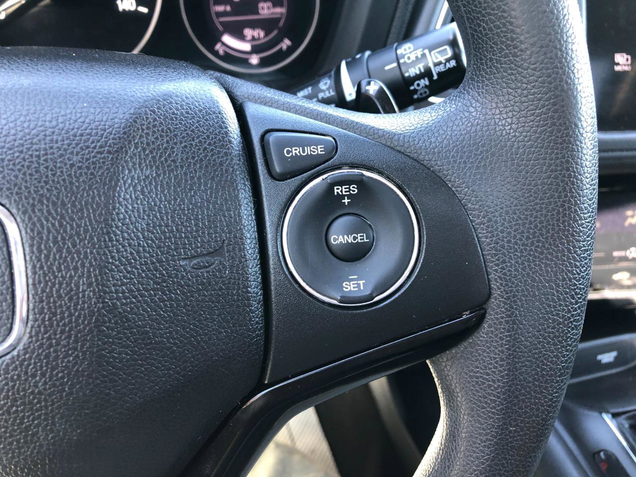 Used 2017 Honda HR-V EX image 16