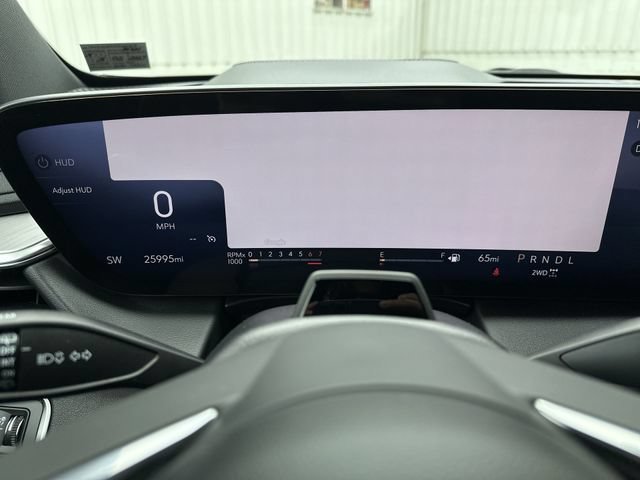 Used 2025 Buick Enclave Avenir AWD/4WD image 12