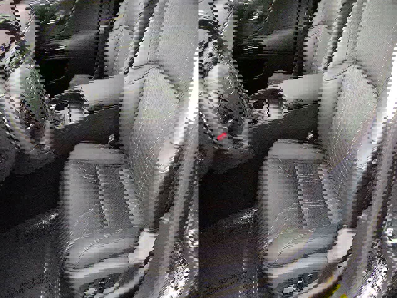 Used 2024 Lexus ES 300h Ultra Luxury image 16