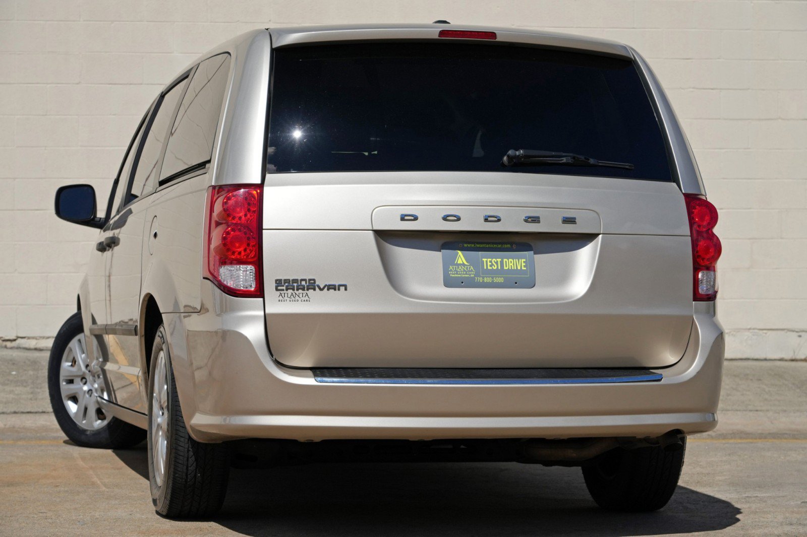 Used 2015 Dodge Grand Caravan American Value Package w/ UConnect Hands-Free Group FWD image 5
