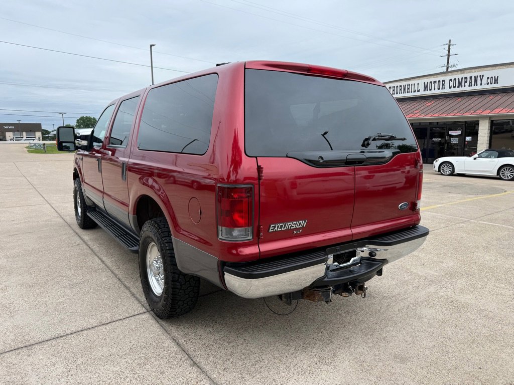 Used 2005 Ford Excursion XLT AWD/4WD image 5