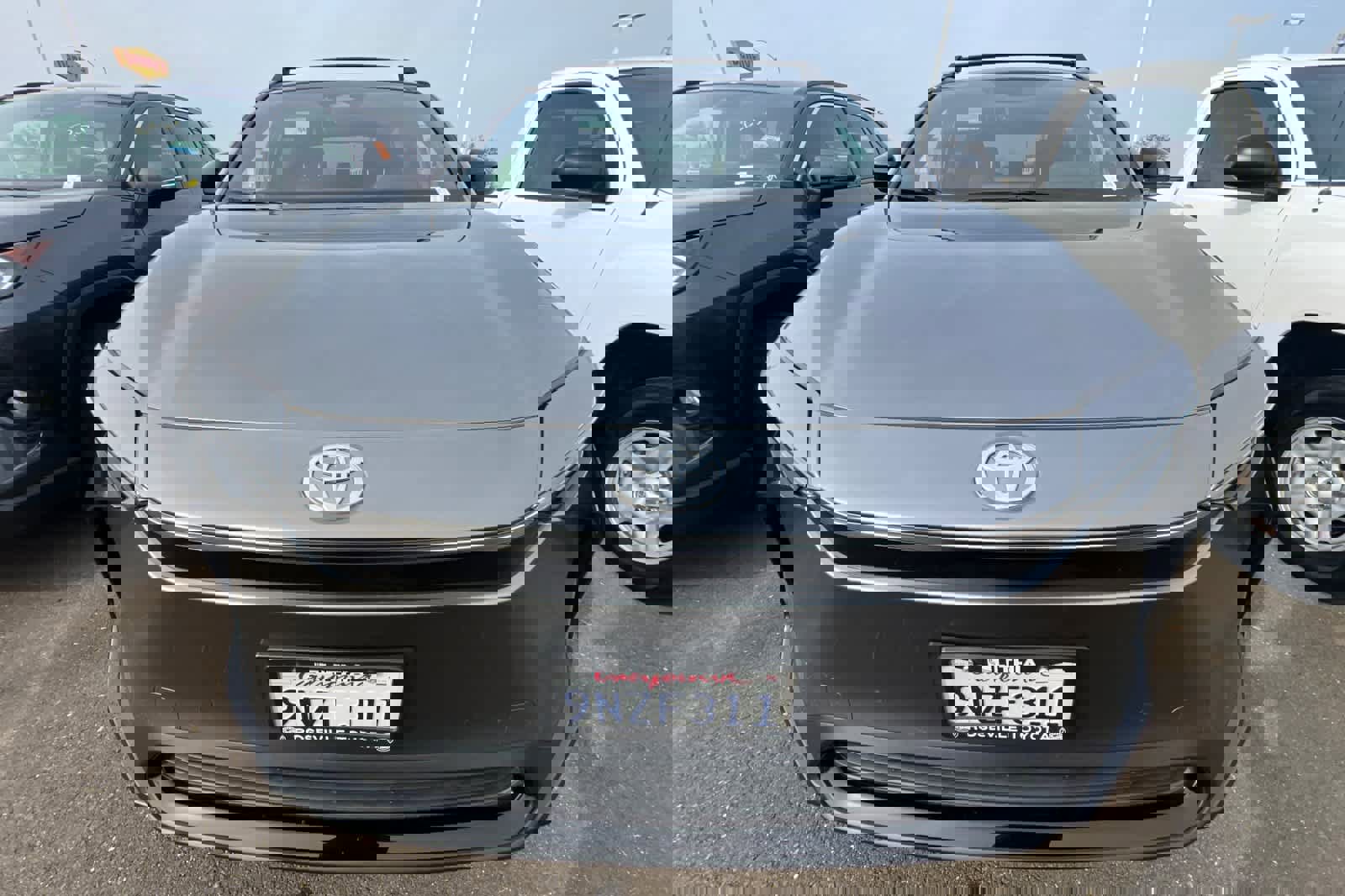 Used 2024 Toyota bZ4X XLE w/ Weather Package image 6