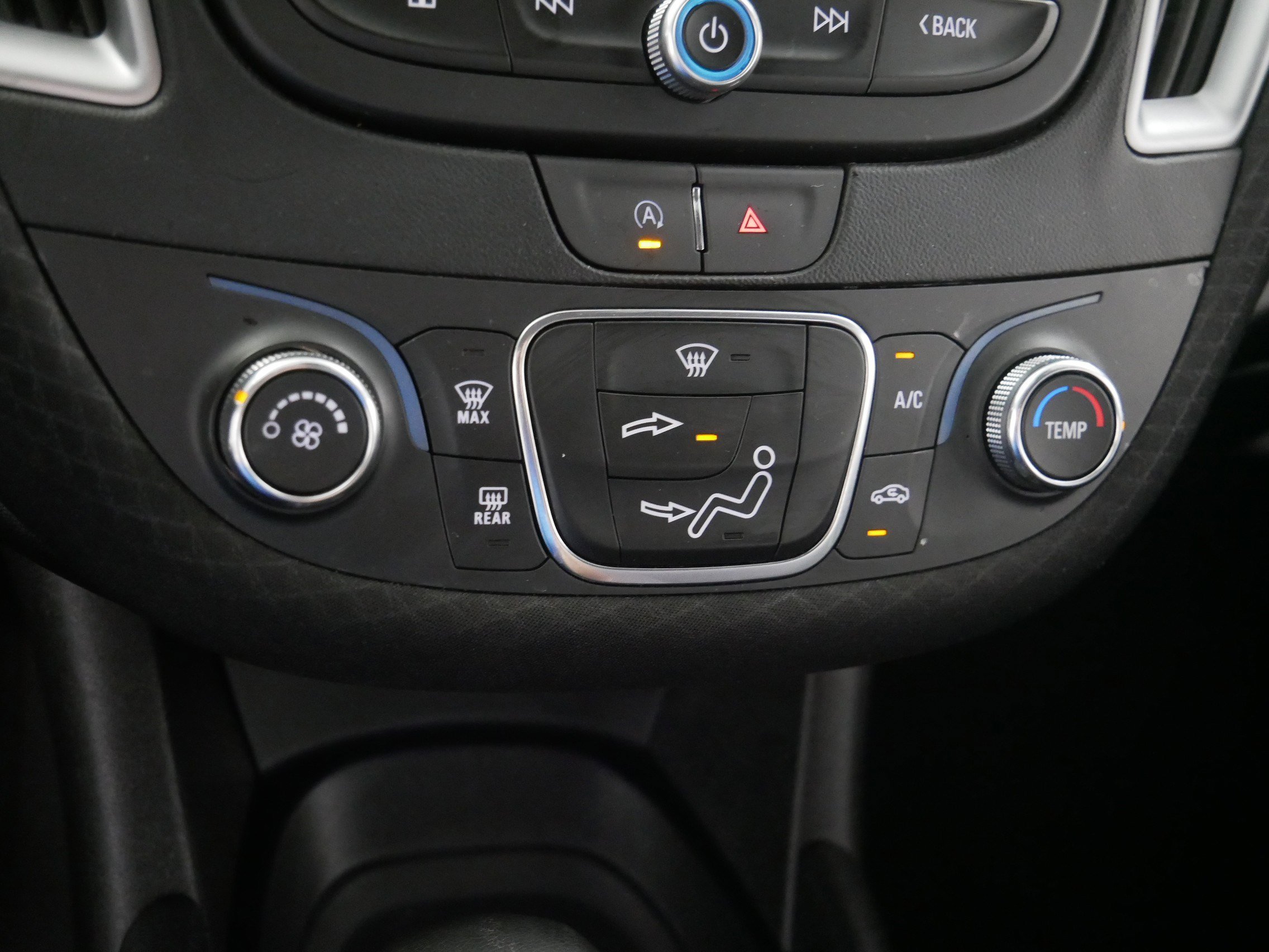 Used 2023 Chevrolet Malibu LS image 23