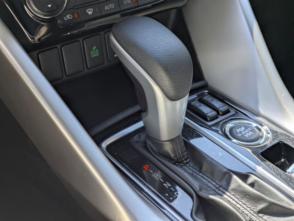 Used 2025 Mitsubishi Eclipse Cross SE image 17