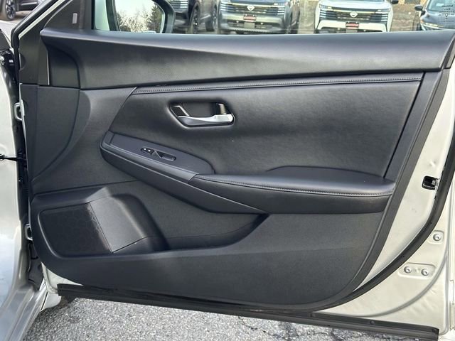 Used 2023 Nissan Sentra SV image 7