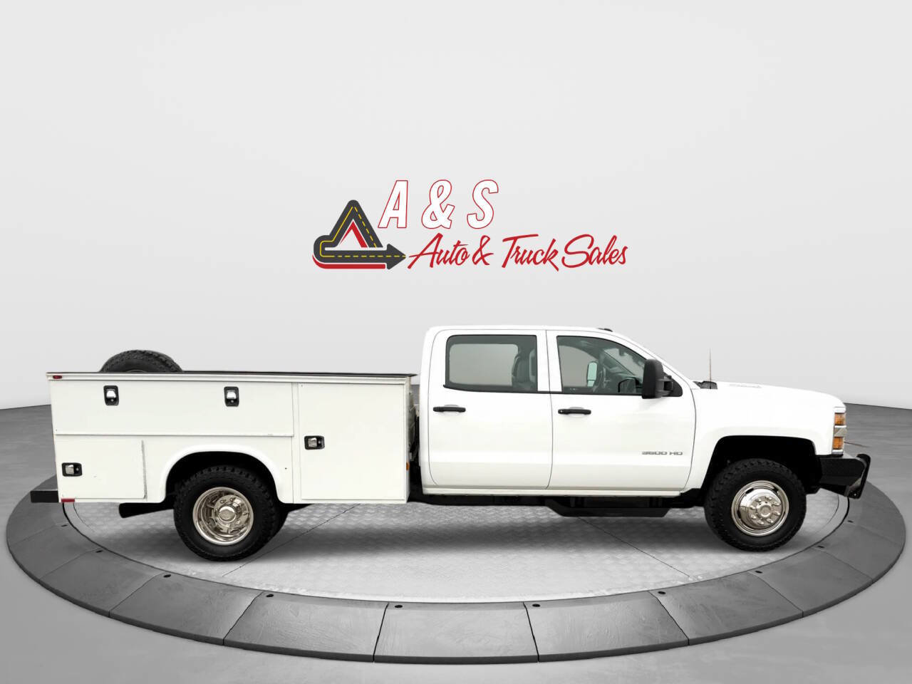 Used 2016 Chevrolet Silverado 3500 W/T AWD/4WD image 5