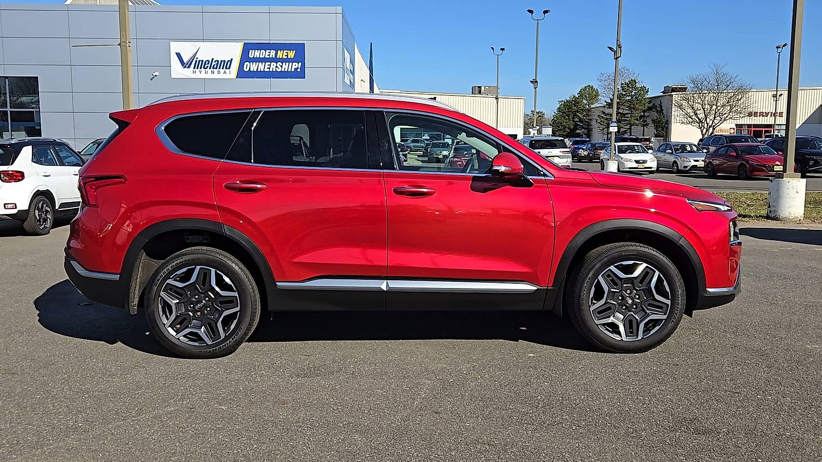 Certified 2023 Hyundai Santa Fe Limited w/ Cargo Package AWD/4WD image 9