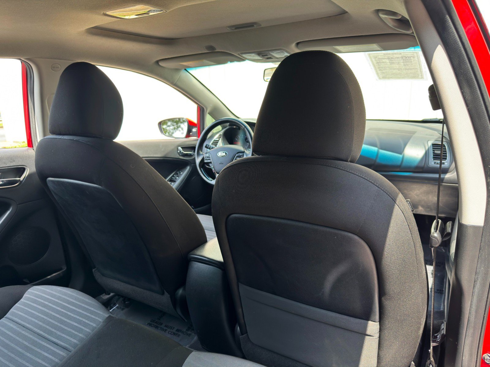 Used 2018 Kia Forte S w/ S Technology Plus Package FWD image 32