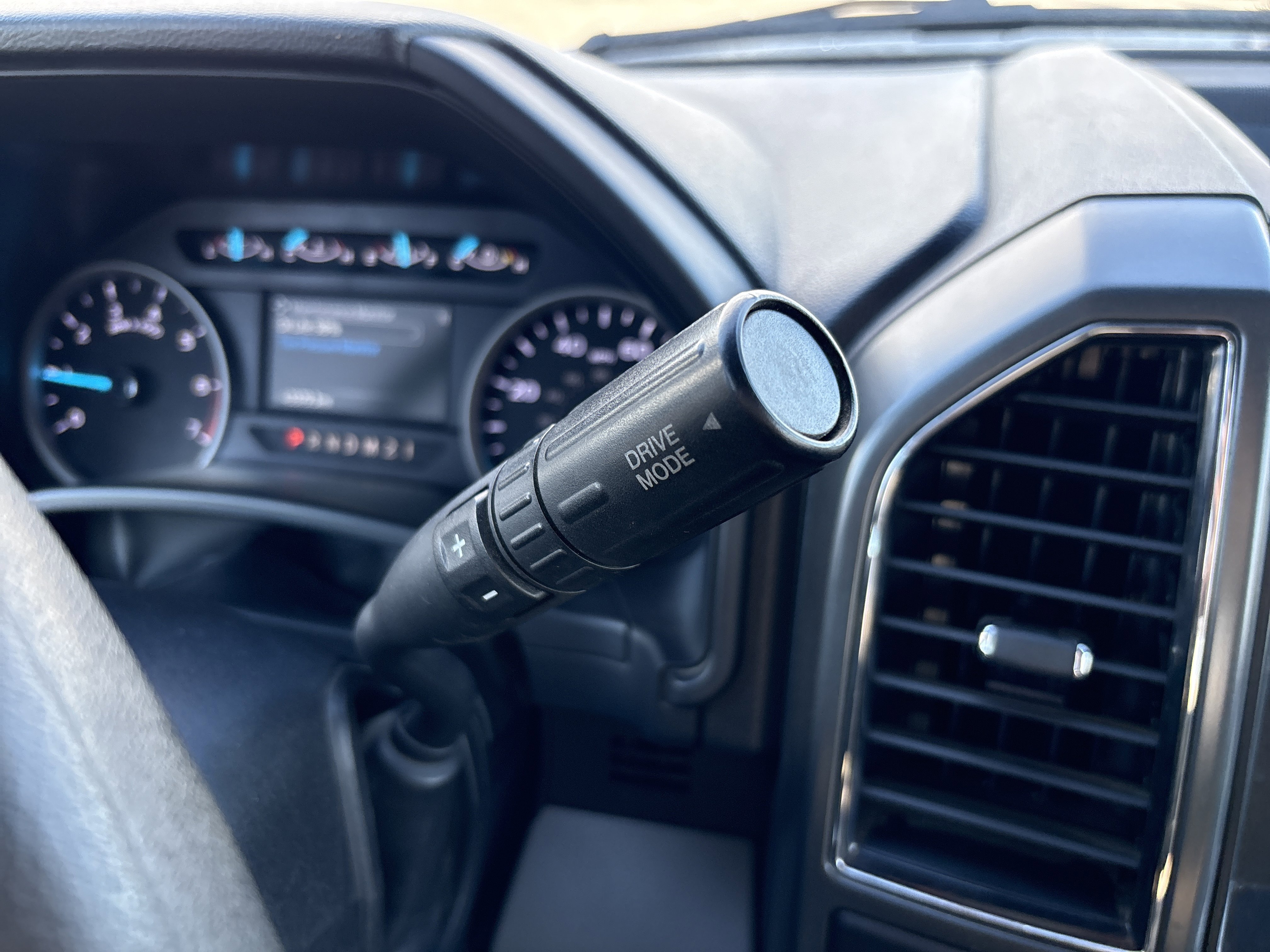 Used 2020 Ford F250 XLT image 24