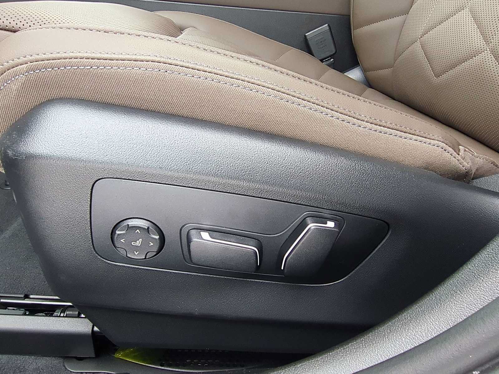 New 2026 BMW 530i xDrive AWD/4WD image 17