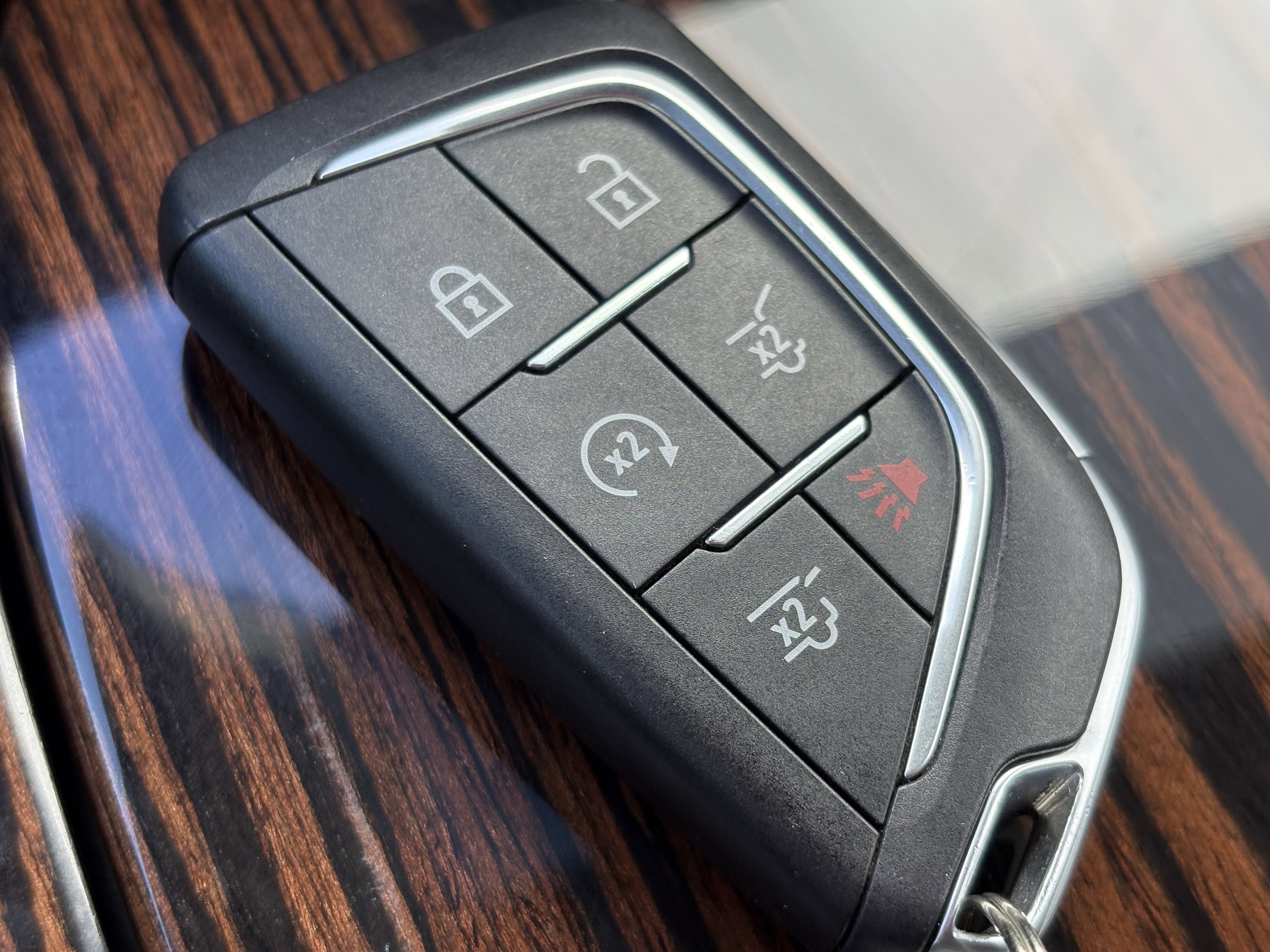 Used 2022 Cadillac Escalade Premium Luxury image 37