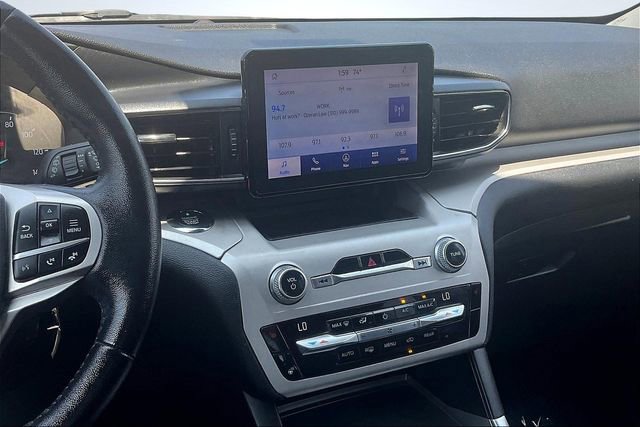 Certified 2021 Ford Explorer XLT w/ Equipment Group 202A image 6