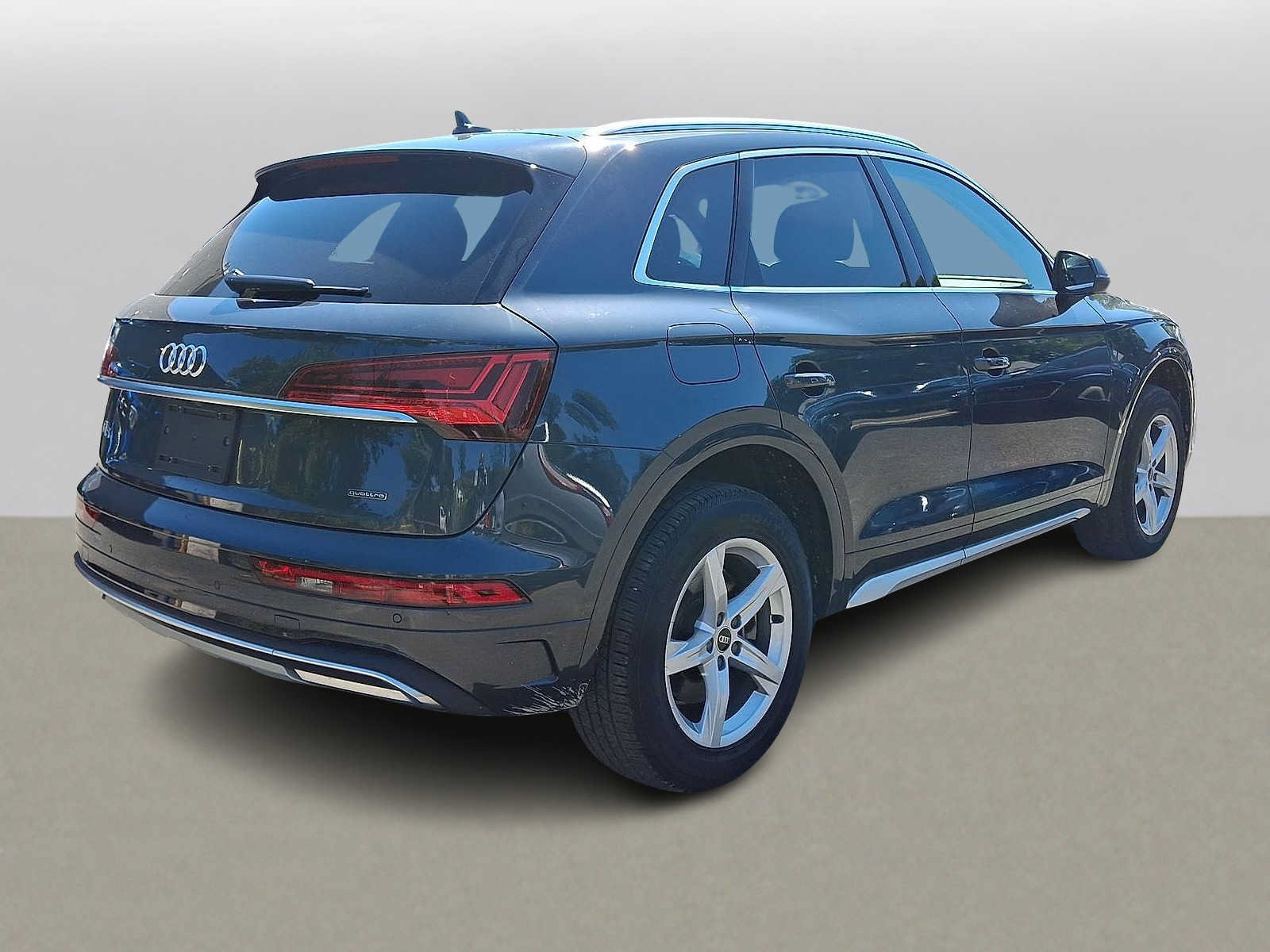 Used 2024 Audi Q5 2.0T Premium AWD/4WD image 31