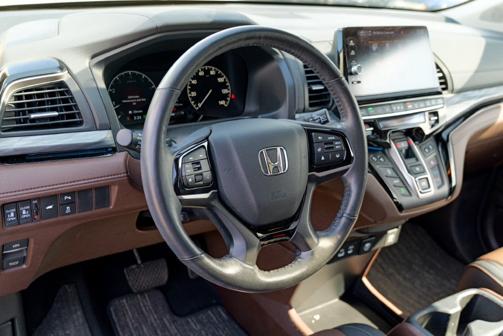 Used 2025 Honda Odyssey Elite image 20