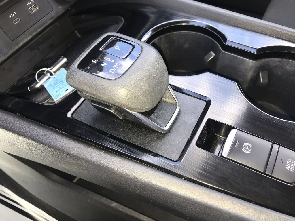 Used 2023 Nissan Rogue S AWD/4WD image 19