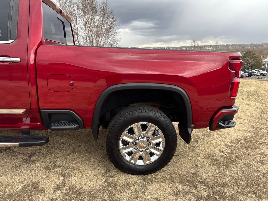Used 2024 Chevrolet Silverado 2500 High Country AWD/4WD image 38