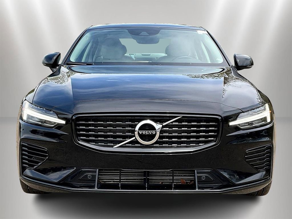 Used 2022 Volvo S60 T8 Inscription AWD/4WD image 2