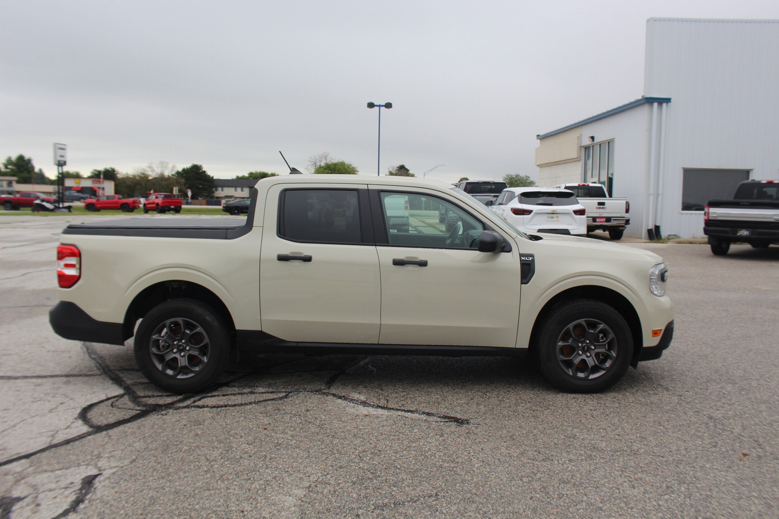 Used 2024 Ford Maverick XLT w/ XLT Luxury Package AWD/4WD image 5