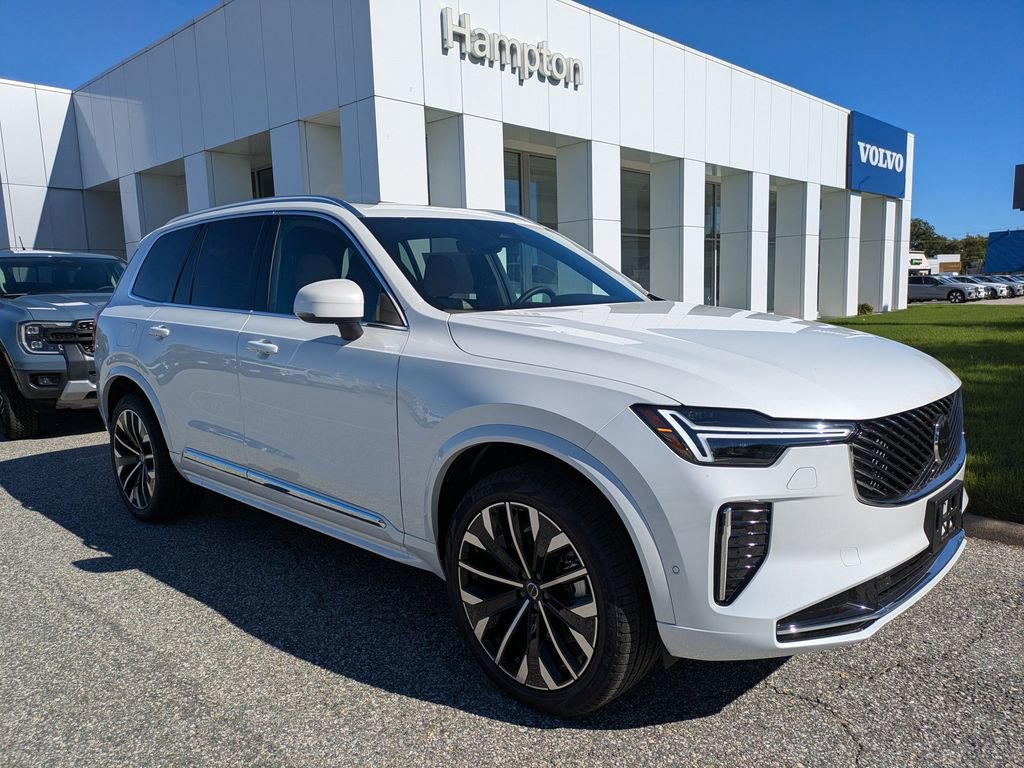New 2026 Volvo XC90 B5 Plus w/ Protection Package Premier image 2