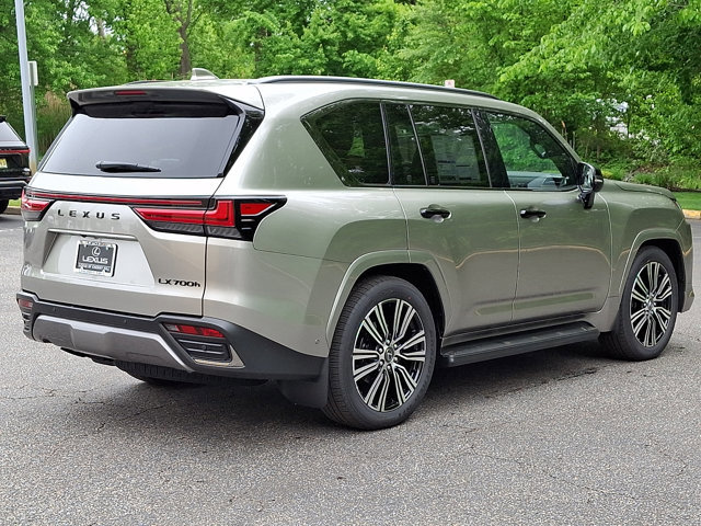 New 2026 Lexus LX 700h Luxury AWD/4WD image 4