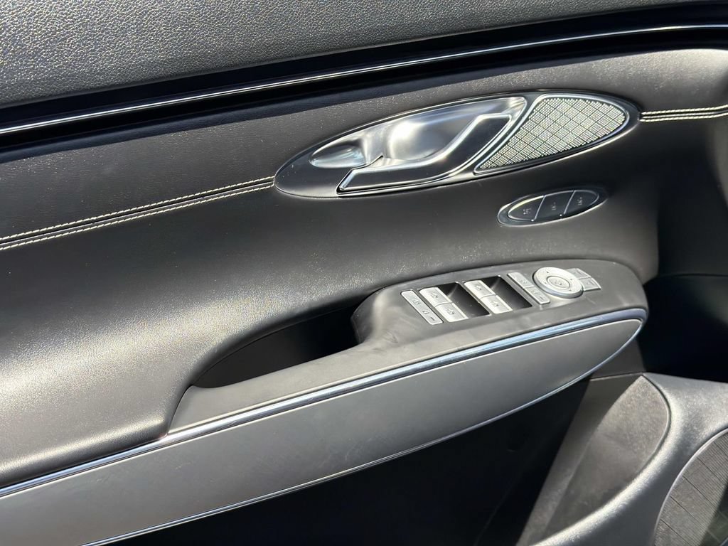 Used 2023 Genesis Electrified GV70 AWD/4WD image 25
