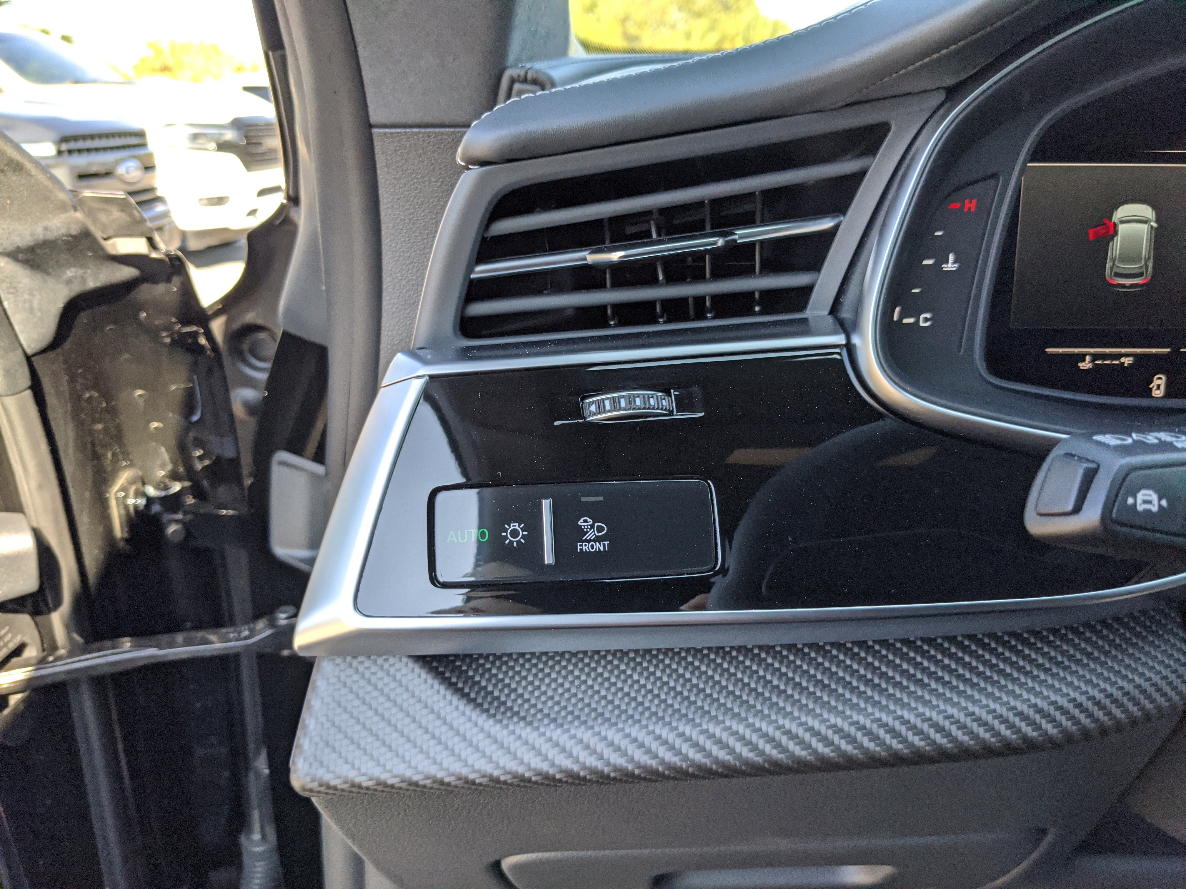 Used 2024 Audi SQ8 Prestige image 30