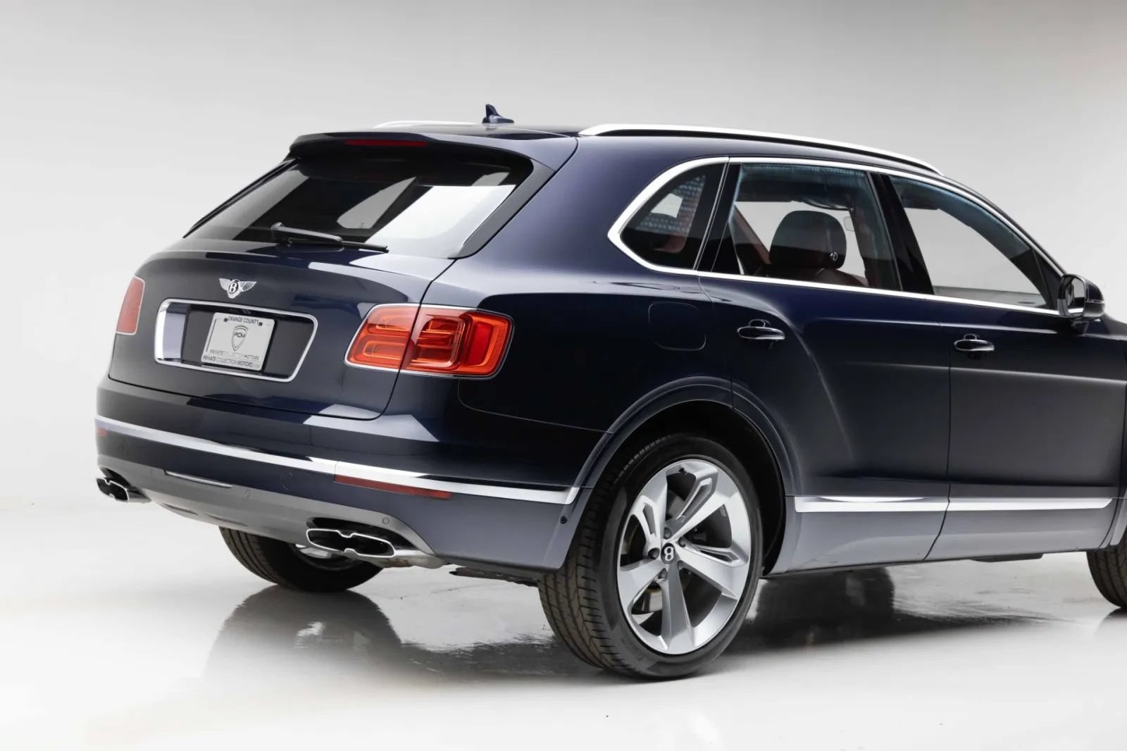 Used 2019 Bentley Bentayga AWD/4WD image 39