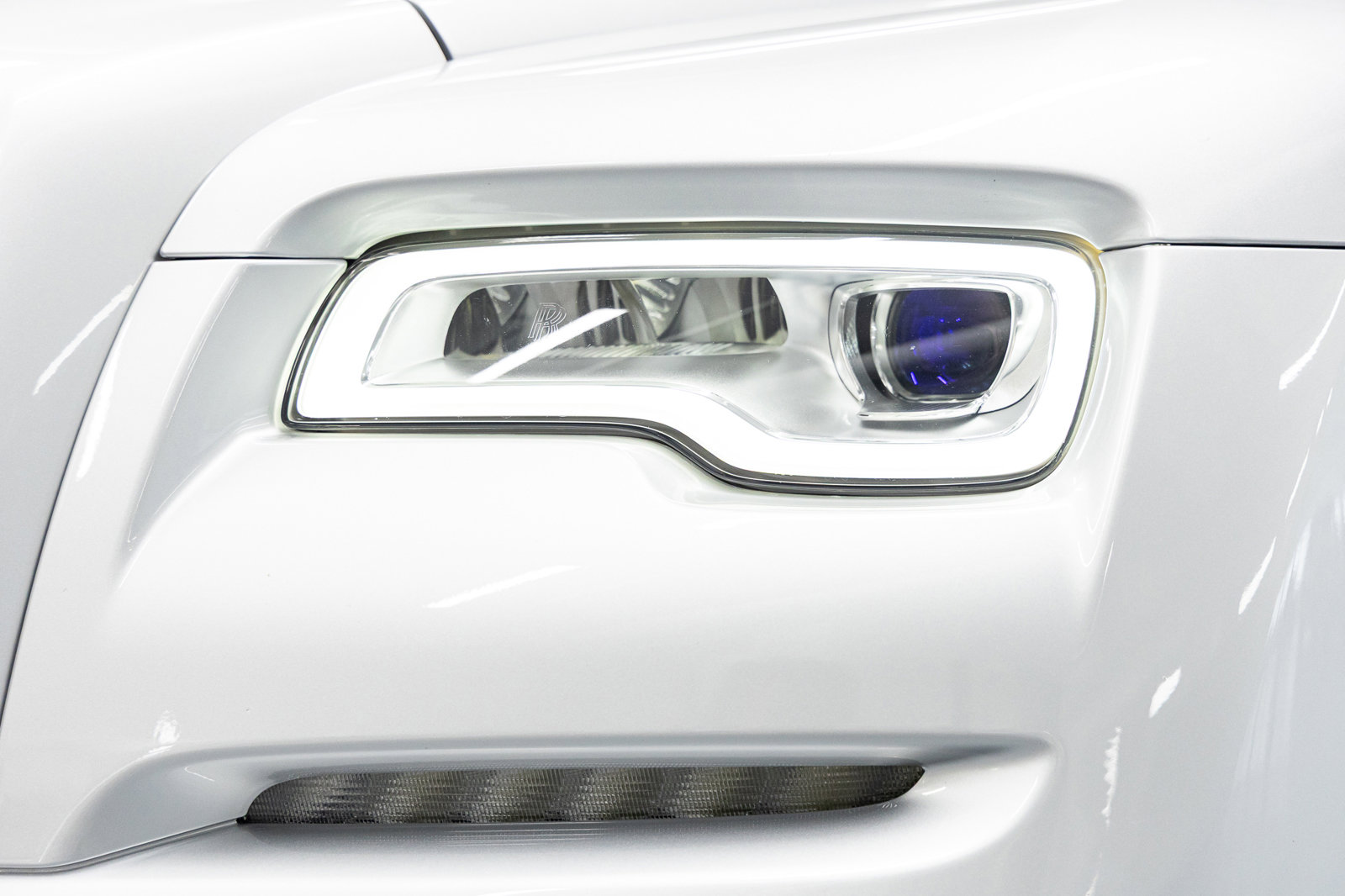 Used 2017 Rolls-Royce Dawn image 13