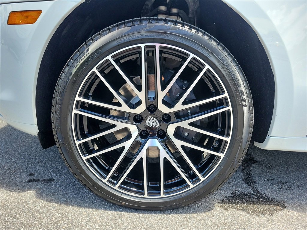 New 2026 Porsche Macan image 11