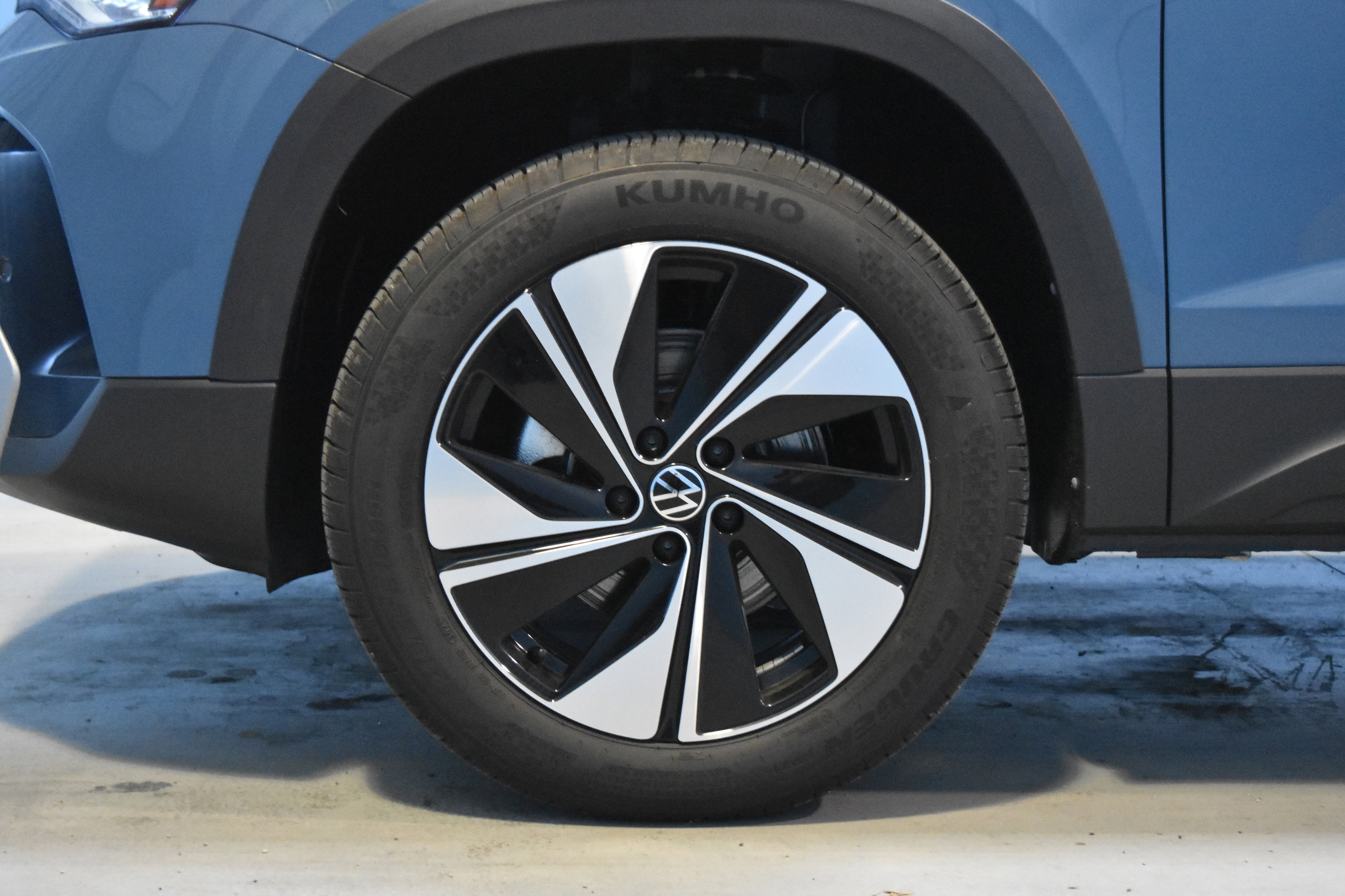 New 2026 Volkswagen Taos SE image 20