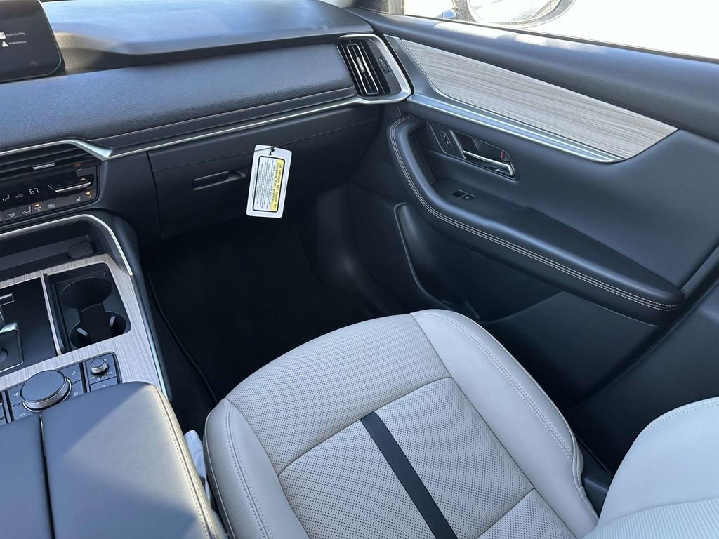 New 2024 MAZDA CX-90 Plug-In Hybrid w/ Preferred image 30
