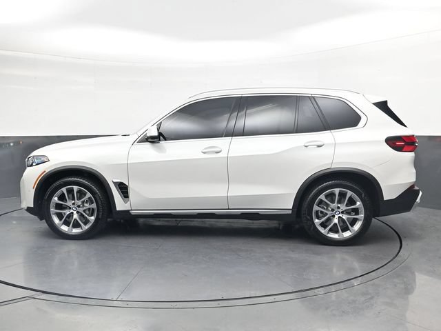 Certified 2026 BMW X5 xDrive40i w/ Premium Package AWD/4WD image 9