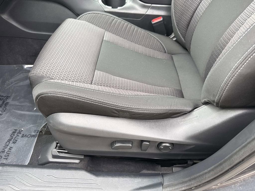 Used 2024 Subaru Outback Premium AWD/4WD image 27