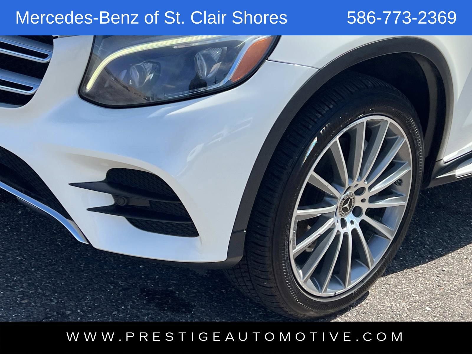 Used 2019 Mercedes-Benz GLC 300 4MATIC image 10