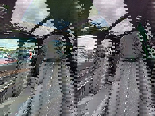 New 2026 Cadillac Vistiq Sport w/ LPO, Floor Liner Package image 22