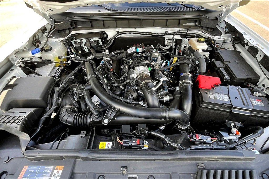 Used 2024 Ford Bronco Badlands image 9