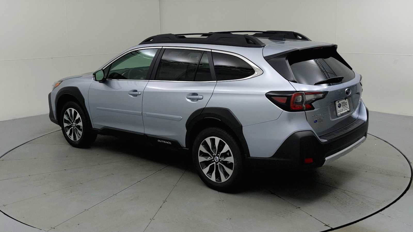 New 2025 Subaru Outback Limited image 7