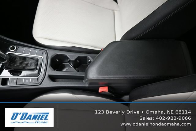 Used 2019 Volkswagen Jetta R-Line FWD image 34