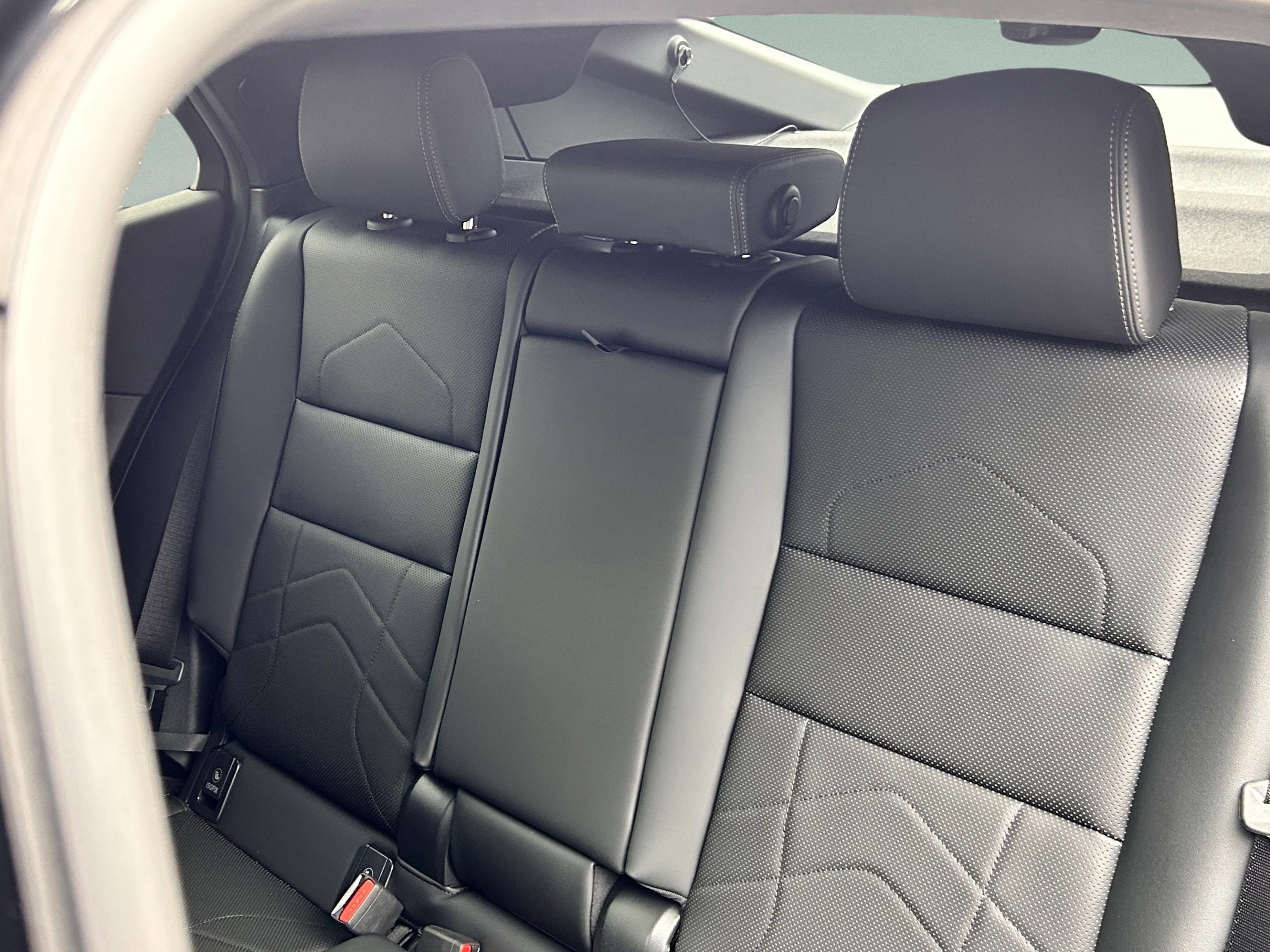 Used 2026 BMW X2 xDrive28i w/ Technology Package image 25