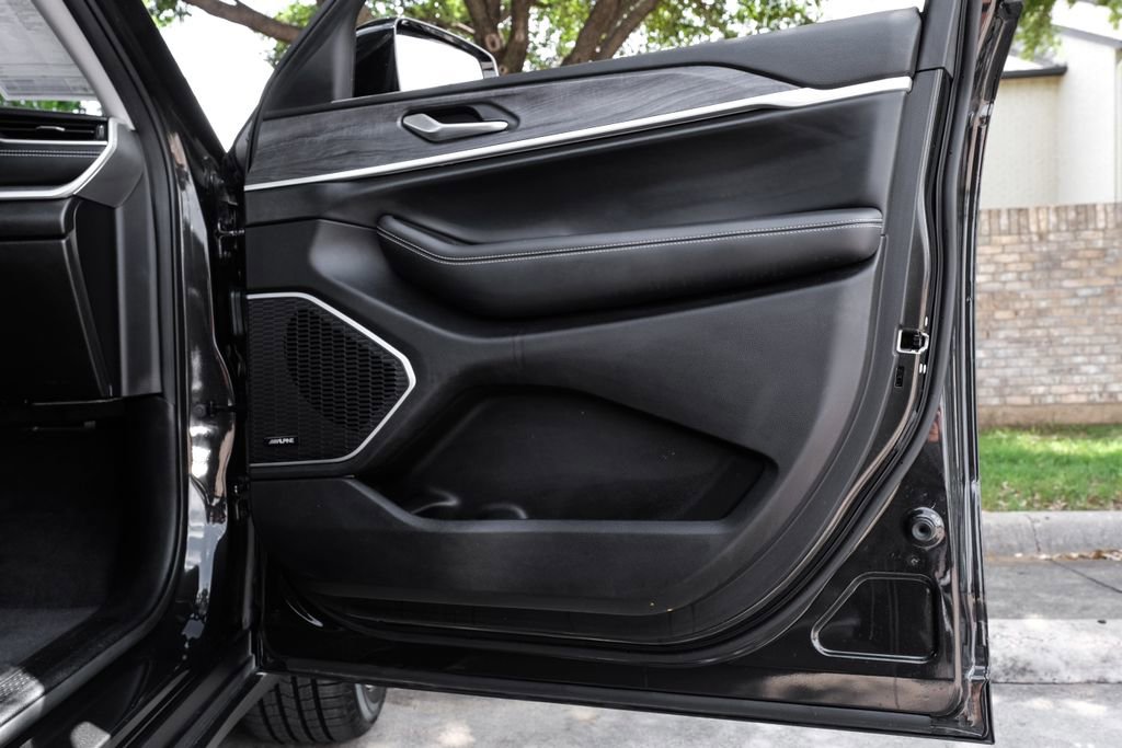 Used 2022 Jeep Grand Cherokee L Limited RWD image 56