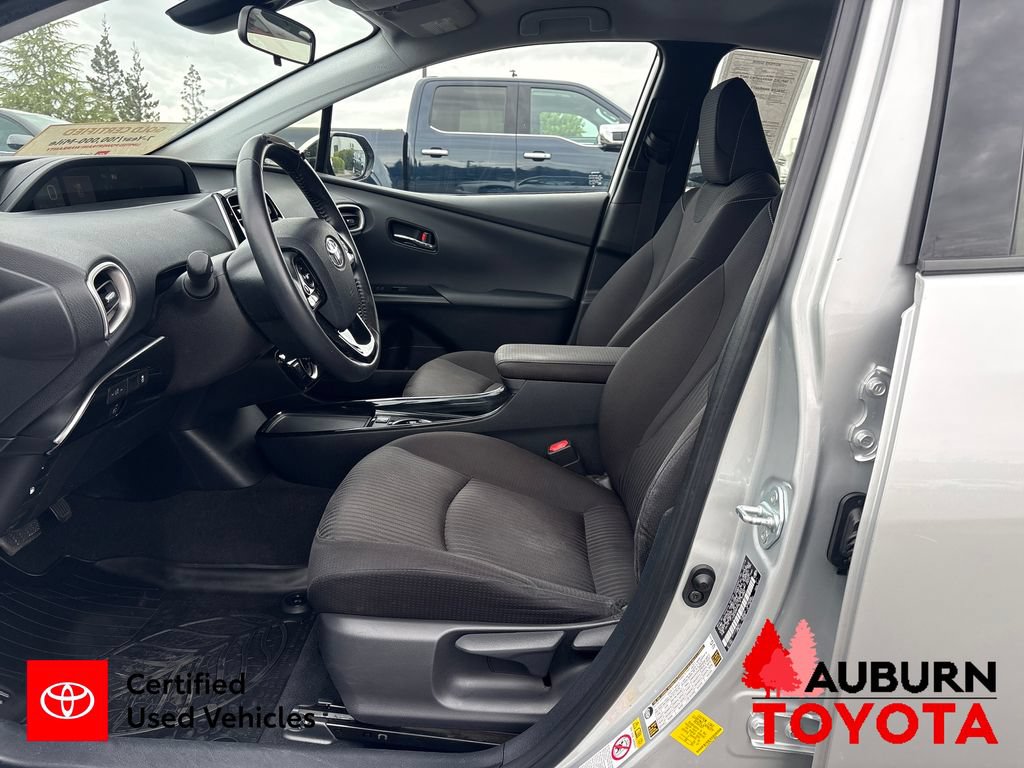Used 2020 Toyota Prius Prime LE FWD image 19