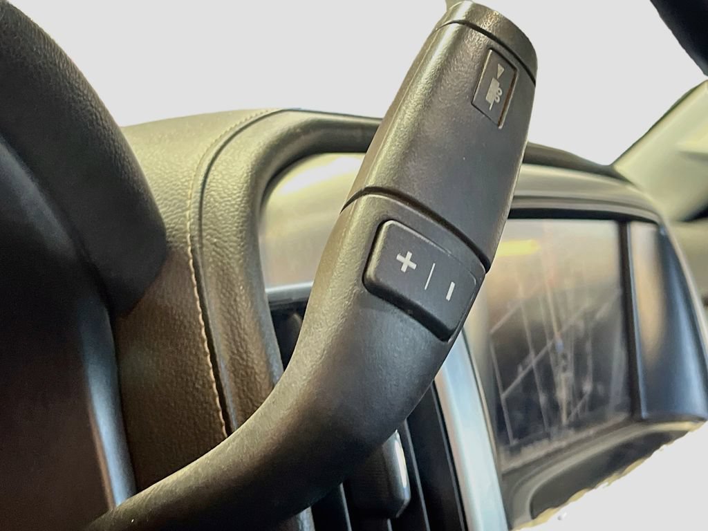Used 2019 GMC Sierra 3500 SLT w/ Duramax Plus Package AWD/4WD image 17