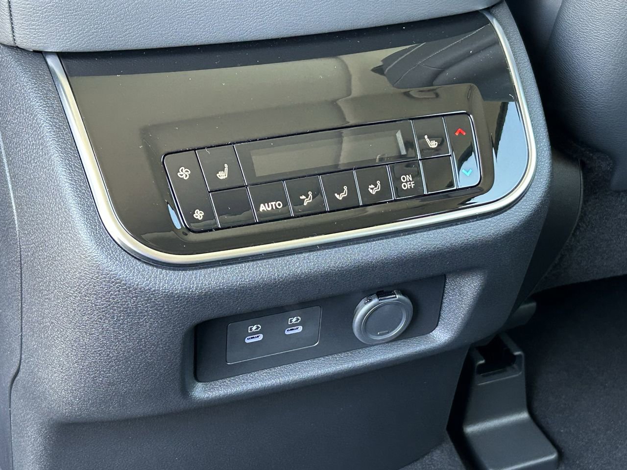 New 2026 INFINITI QX80 Pure image 16